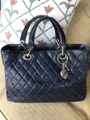 £75 • Buy VINTAGE 80 S/90 S RUSSELL AND BROMLEY QUILTED BAG, INK BLUE LEATHER, PADLOCK/KEY