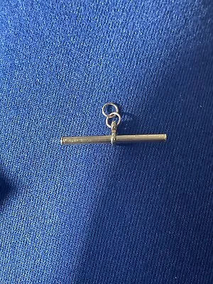 9ct Yellow Gold Ladies T Bar Pendant • £45