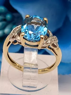 9ct Yellow Gold Beautiful Hallmarked Blue Topaz & Diamond Ring. Size K1/2. • £186