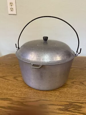 Majestic Cook Ware 8qt. Dutch Oven-Stock Pot Bail Handle W/Lid • $40.99