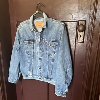 Vintage 80's Levi Denim Trucker Jacket 610 02 00 Size Medium Red Tag • $29