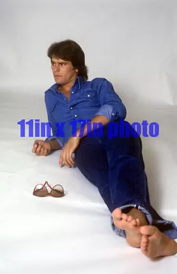 355RICHARD DEAN ANDERSONbarefootbarefeetmacgyver11X17 POSTER SIZE PHOTO • $14.50