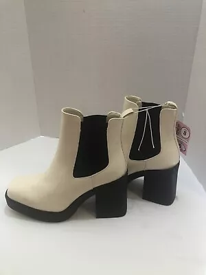 MIA Ankle Boots Booties Bone/Off-White Women’s Sz 8 Anatomic Contoured FootBed • $20