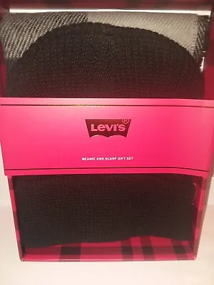 Levi’s Mens Beanie And Scarf Set Brand New!! • $14.99