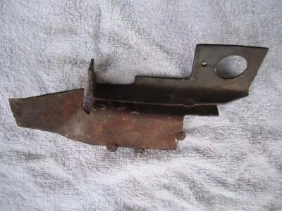 1965 - 1970 Ford Mustang Fastback 2+2 Rear Fold Down Seat Panel Floor Bracket • $15