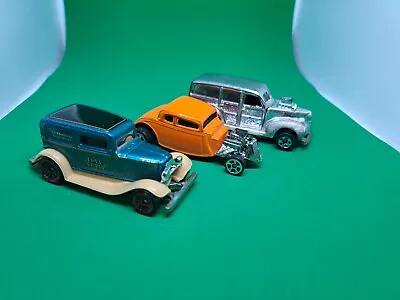 Hot Wheels 32 Ford Sedan Delivery 40's Silver Woody & 1934 Maisto Ford Coupe  • $5.88