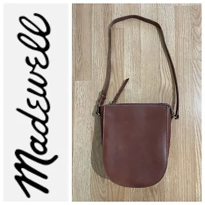 Madewell Brown Saddle Bag Leather Zip Top Vintage Style • $99