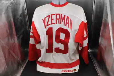 Steve Yzerman Maska Jersey Detroit Red Wings Size 48 ZM280 • $49.99