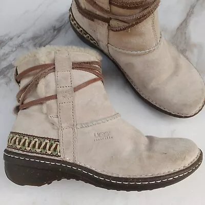 UGG Cove Shearling Ankle Boots Women's Size 7 Beige Suede 5178 Fleece Lined • $39.20