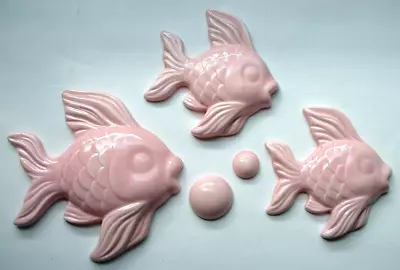 Vintage Ceramic Fish Family Set Of 3 Wall Hanging Fish Plaques & 2 Bubbles • $38