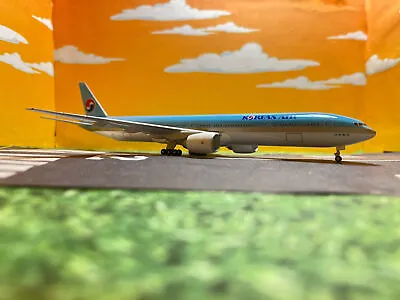 GJ 1:400 Korean Air 777-300 HL7533 • $51.96