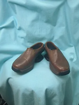 $59.99 • Buy Z-Coil Taos Brown Clog Comfort Shoes Leather Women Size 10