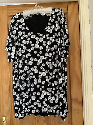 YOURS  Black Daisy  TOP SIZE UK 22/24 • £6.99