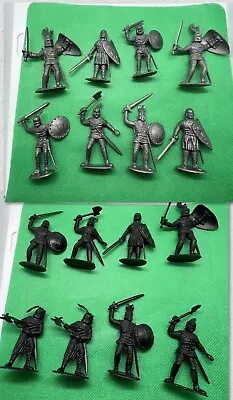 Medieval Knights- 16-  Made In China Plastic • $9.99