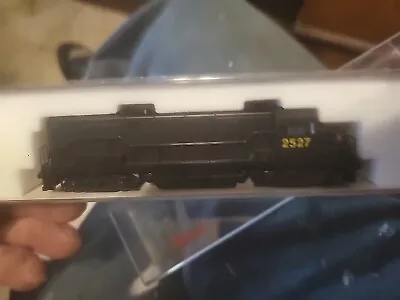 N Scale Atlas #4452 Pennsylvania GE U25B Diesel Locomotive PRR #2527 • $65