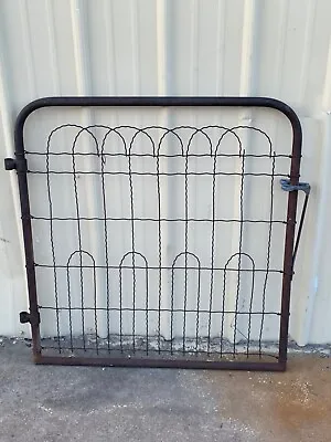 VINTAGE STEEL WIRE GARDEN FENCE GATE 32” Wide X 35” Tall • $174.99