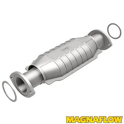 Magnaflow 23882 Direct-Fit Catalytic Converter For 95-00 Toyota Tacoma 3.4L 2.7L • $355