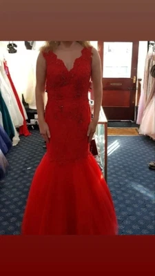 £100 • Buy Red Prom Dress Size 8 Never Worn All Tags On
