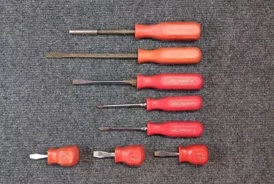 MAC TOOLS - Lot Of 8 Screwdrivers  • $36