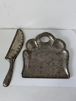 Vintage Aluminum Crumb Tray Catcher And Scraper 2 Piece Set Scalloped Crimped • $4.99