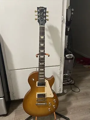 $710 • Buy Gibson Les Paul Tribute | Satin Honeyburst - 2018 | Electric Guitar