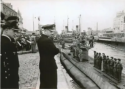 German  Photo -- 5 X 7 Inch --   U-Boat Returns To Port  • $5.99