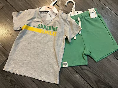 £8 • Buy M&S Baby Boy Top And Shorts 18-24 Months BNWT 