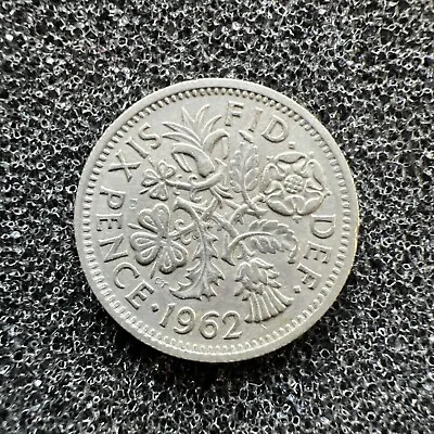 Elizabeth II Silver Sixpence Coin 1962 • £1.50
