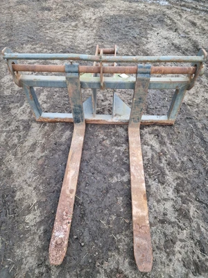 £350 • Buy 2021 Scott Engineering Excavator Pallet Forks