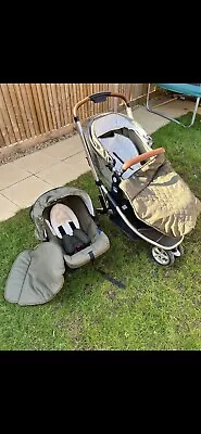 Pushchair 3 Wheeler • £45