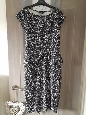 £4.99 • Buy Ladies Dorothy Perkins Black/white Print Peplum Dress Size 22. Bnwot
