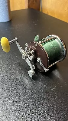 Vintage Penn Peer No.209 Level Wind Fishing Reel • $5