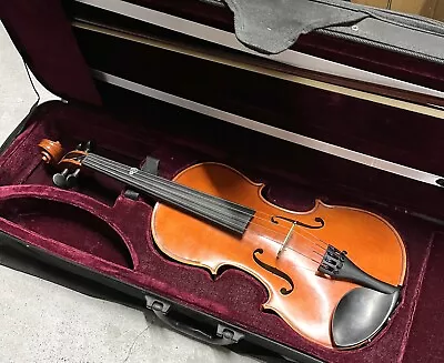 Yamaha Viola 14 Inch No. 10623 Comes With Case And Bow • $77