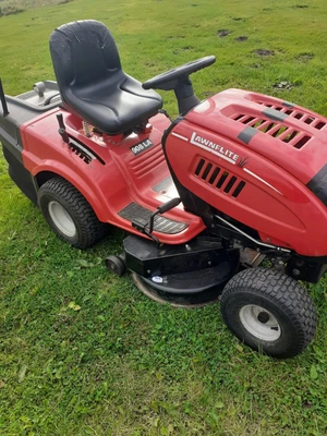 £1150 • Buy Lawnflite MTD 908LT Tractor Mower