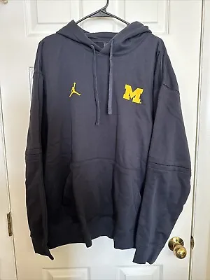 Michigan Wolverines Football Player Men's  XXL Jordan College Long-Sleeve Hoodie • $70