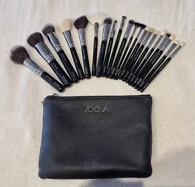 Zoeva 21 Pce Make Up Brush Set • $230