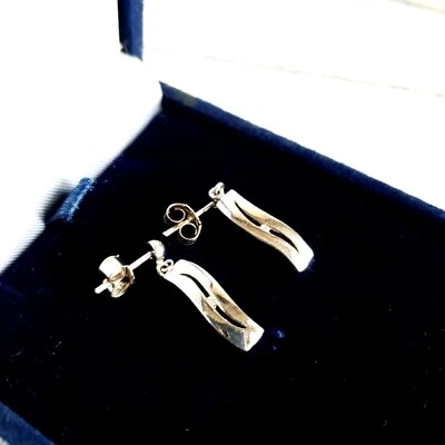 £18 • Buy Sterling Silver With Diamond Earrings Hot Diamonds? Linear Drop Contemporary