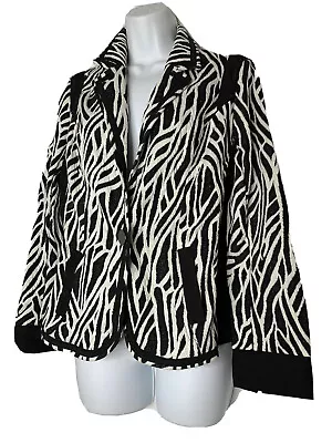 Chico's NWT Black White Abstract Zebra Print Blazer 0 S 4 • $32.27