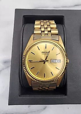 Vintage Mens Seiko 7N43-8A39 Gold Tone Day Date Round Quartz Watch.  New Battery • $79.99