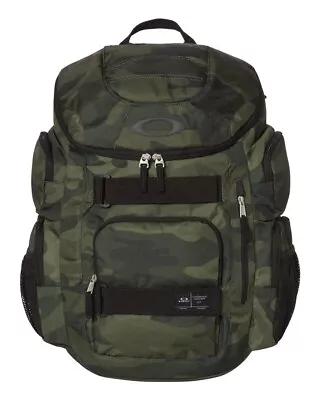 Oakley - 30L Enduro 2.0 Backpack • $75.97