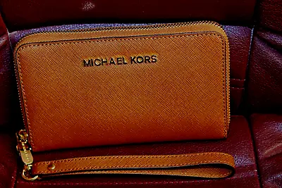 Michael Kors Women's Zip Around Wristlet Med Brown Leather Wallet Nwot • $33.99