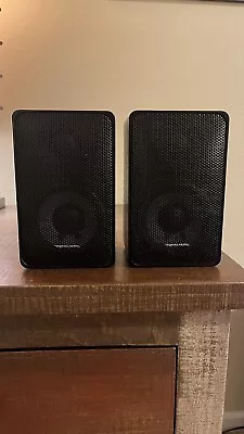 Pair Of Realistic Minimus 7 Bookshelf Speakers 40-2030C (Excellent Condition) • $70