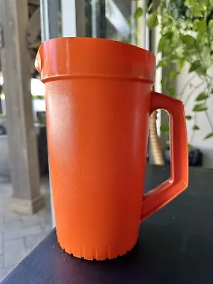 Vintage Tupperware Pitcher 800 Bright Orange With Lid 2 Quarts VGUC • $18.19