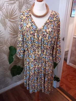 Ladies Flower Design Dress From Miss Selfridge Size 16 • £3.99