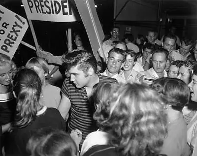 Elvis Presley Signs Autographs On August 16 In LA CA 1956 Old Photo 3 • $9