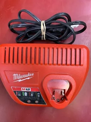 Milwaukee Tools 48-59-2401 Battery Charger M12 12v (cgh029332) • $6