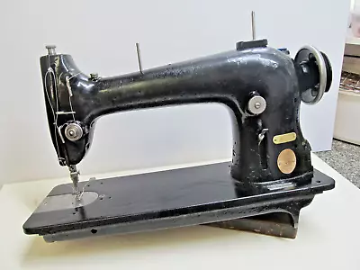 Industrial Sewing Machine Singer 96 K 41 Leather Denim Upholstery Dressmaking • $345