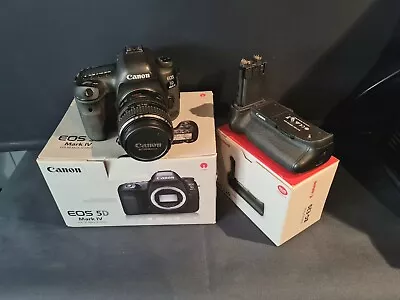 Canon EOS 5D Mark IV 30.4MP Digital SLR Camera Bundle • £895