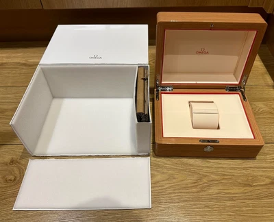 £95.99 • Buy Genuine Original Omega Swiss Wooden Wood Watch Presentation Box Case Complete