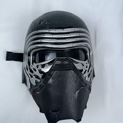 Star Wars Force Awakens Kylo Ren Mask Voice Changer Collectable Mask Pre-Owned • $31.45